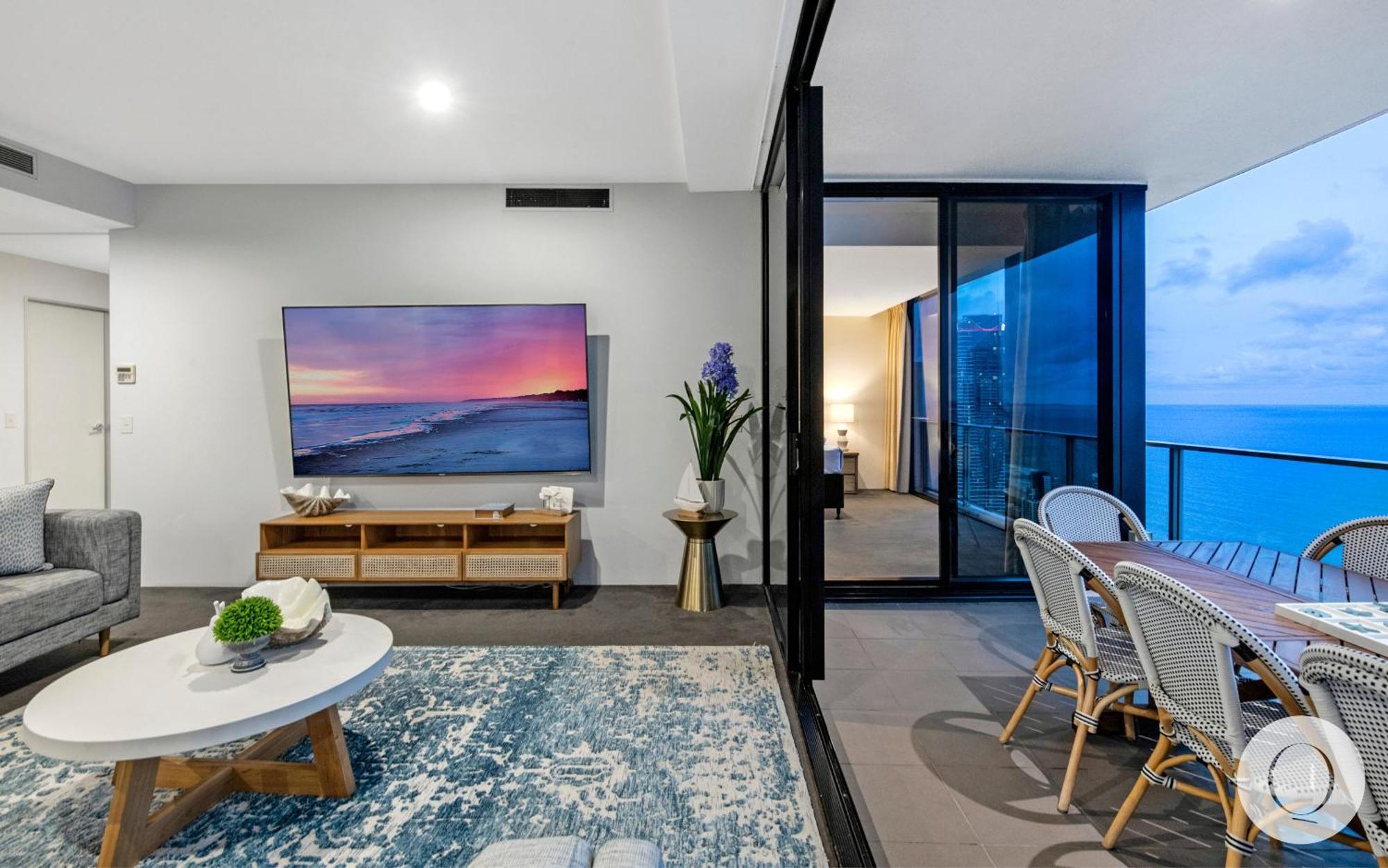 5 Bedroom Executive Sub Penthouse In The Heart Of Surfers With Full Ocean Views - Sleeps 12 - Circle On Cavill Amazing!! Gold Coast Exterior foto