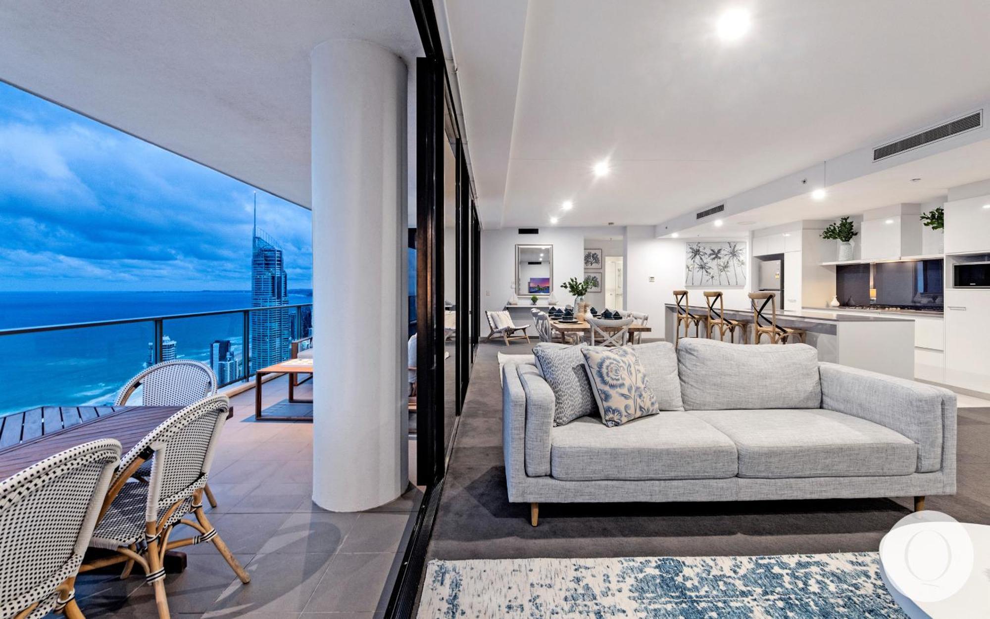 5 Bedroom Executive Sub Penthouse In The Heart Of Surfers With Full Ocean Views - Sleeps 12 - Circle On Cavill Amazing!! Gold Coast Exterior foto